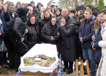 У Цеценівці поховали Героя Сергія Балагуду, третього односельця, загиблого на війні