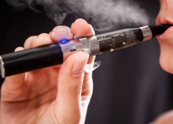 Кальян в кишені: чому залежним від вейпу підліткам потрібна допомога