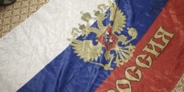 СБУ провела обшуки у представників заборонених політичних партій: знайшли зброю, георгіївські стрічки та російські прапори