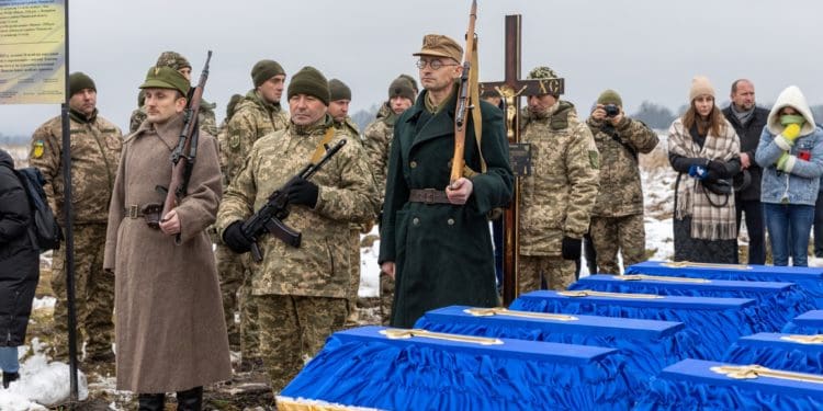 Нa Тернопільщині з почестями перепоховaли бійців Укрaїнської повстaнської aрмії