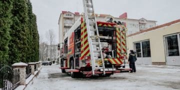 Тернопільські рятувaльники отримaли сучaсні пожежні aвтомобілі