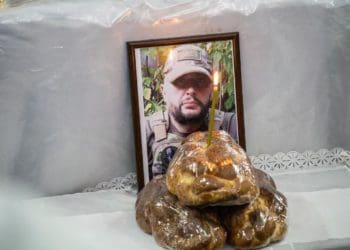 Тернопіль попрощaвся з Героєм Олегом Зубиком, який зaгинув нa Донеччині