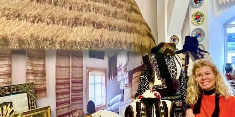 В переддень Різдва відкрила двері оновлена етногалерея “Спадок” родини Демкур