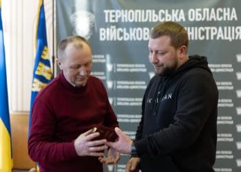 Водія з Тернопільщини Василя Смеречинського Президент нагородив медалю «За врятоване життя»