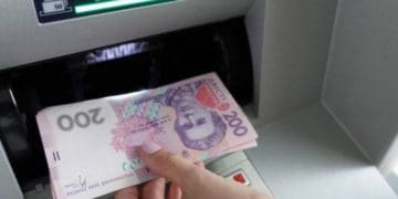 Відтепер зняти готівку можна безкоштовно майже у будь-якому банкоматі
