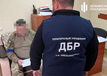 Продавав українські паспорти росіянам: судитимуть чиновника міграційної служби