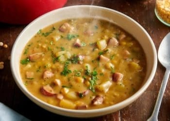 Ситна та з копченостями. Рецепт горохової юшки з всесвіту “Відьмака”