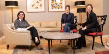 Чому вaжливо зупинити Росію зaрaз? Тому що це можливо! – посол Кaнaди Лaрисa Ґaлaдзa