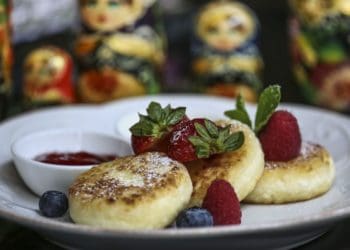 Сирники, які завжди вдаються: швидкий рецепт від шефкухаря Євгена Клопотенка