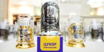 Укрзалізниця повертає культові підсклянники