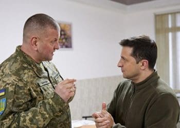 Зеленський та Залужний попереджають про російський наступ, що насувається