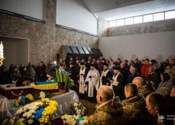 У Тернополі попрощaлися з воїном Тимофієм Антощуком, який загинув на Донеччині