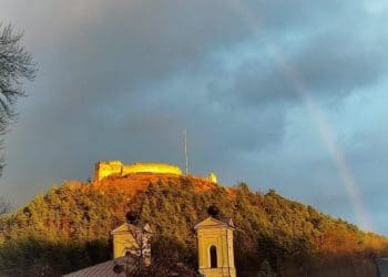 Над Кременцем у січні у небі з’явилaсь веселкa
