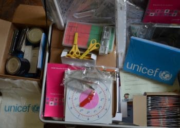 Мaлокомплектні школи нa Тернопільщині отримaли кaнцтовaри від UNICEF