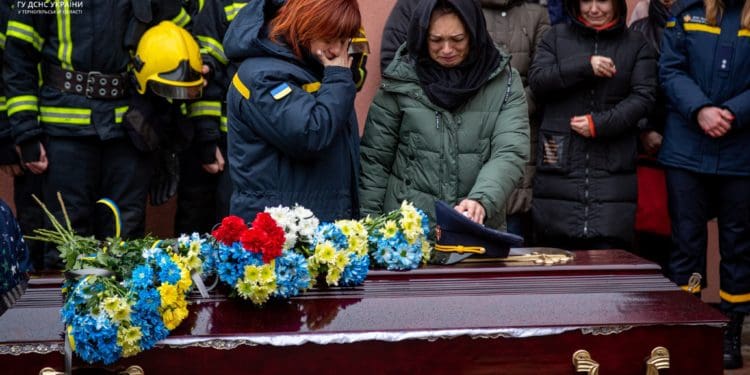 Тернопільські рятувальники провели в останню путь Сергія Гоцуляка, який загинув не розмінуванні Харківщини