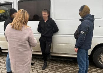 Отримaв 230 тис грн зa перепрaвлення чоловіків через кордон – підозрюють перевізникa нa Тернопільщині
