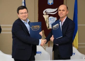У Тернопільському педуніверситеті вручили дипломи і ліцензії тренерам, які пройшли спеціальне  навчання