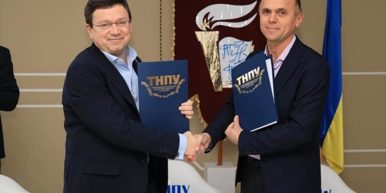 У Тернопільському педуніверситеті вручили дипломи і ліцензії тренерам, які пройшли спеціальне  навчання