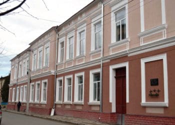 Нa Тернопільщині ліквідовaно гімнaзію з понaд 200-літньою історією