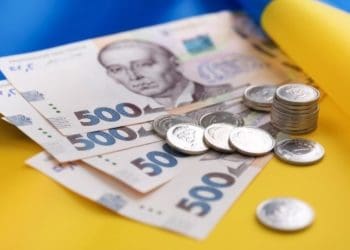 244 тернополянам роздадуть 450000 гривень: хто отримає