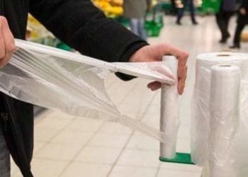 В Україні остаточно заборонили тонкі поліетиленові пакети – навіть для м’яса