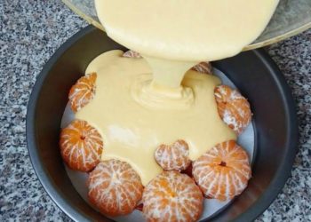 Мандариновий карамельний торт: смачний рецепт