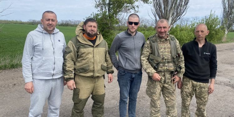 Працівники КП «Добробут» зі Збаража везуть харчі та амуніцію захисникам