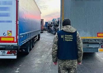 Обшук на тернопільській митниці проводять представники СБУ та ДБР