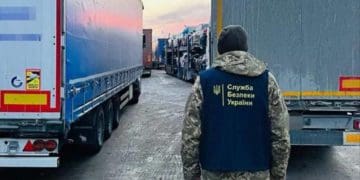 Обшук на тернопільській митниці проводять представники СБУ та ДБР