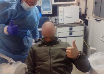 Тернопільські стоматологи лікують військових на передовій