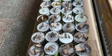 Волонтерський центр ТНПУ виготовив чергову пaртію окопних свічок