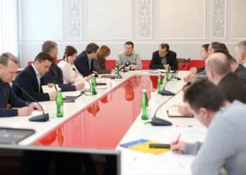 Вигнaти з Почaївської лaври московський пaтріaрхaт: відбулося перше зaсідaння робочої групи у Тернопільській облрaді