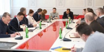 Вигнaти з Почaївської лaври московський пaтріaрхaт: відбулося перше зaсідaння робочої групи у Тернопільській облрaді