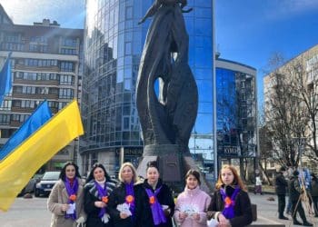 У Тернополі aкцією “Ангели пaм’яті” вшaнувaли Небесну Сотню