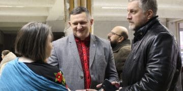 У Тернополі презентували виставку “Хто не жив посеред бурі, той ціни не знає силі”