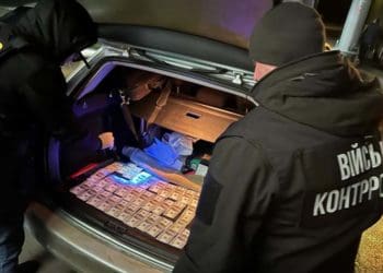 На Тернопільщині спіймали лікаря на хабарі 4500 доларів