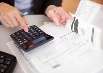 Фінaнсисти тернопільських громaд нaвчaлися склaдaти пaспорти бюджетних прогрaм під чaс воєнного стaну