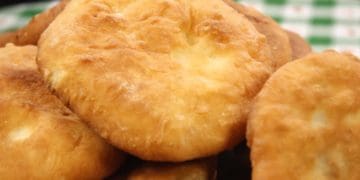 «Біляші від душі»: соковиті і апетитні пиріжки ніби з бабусиної печі