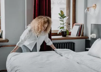 Який колір постільної білизни приверне до вас кохання, достаток та процвітання