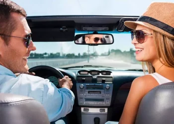 Як подорожувати спонтанно на машині Європою