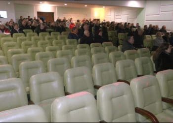 Мер Чорткова прозвітував перед… підлеглими працівниками