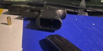 Нічним Тернополем розгулював неадекват зі зброєю