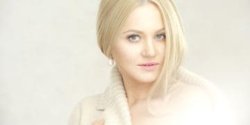 Народна артистка України Наталія Бучинська: “Війна торкнулася мене особисто!”