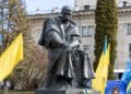 Читали вірші і співали пісні: біля пам’ятника Шевченку зібралися тернополяни