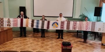 Рушник єднання мандрує Україною