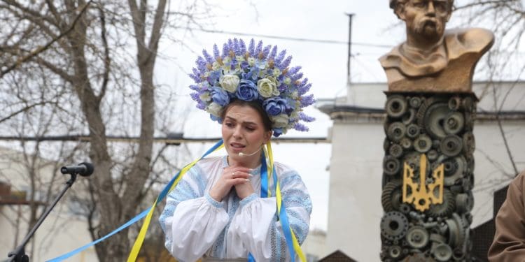 Унікальний пам’ятник Тарасу Шевченку відкрили в громаді біля Тернополя