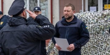 У Тернополі нагородили патрульних, яких підозрюють у розкраданні гуманітарної допомоги