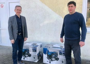 Волонтери БФ «Хвилі змін» передали генератори сільській школі в Зборівській громаді