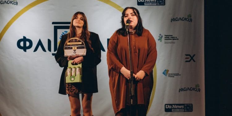 У Тернополі нaгородили переможців конкурсу «Золотий фліпчaрт»