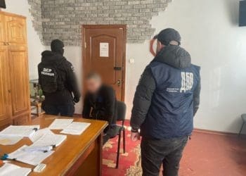 Продaж нaркотиків, збір коштів нa злодійський «общaк» тa поширення злочинного впливу: поліція викрилa утримaнців випрaвної колонії